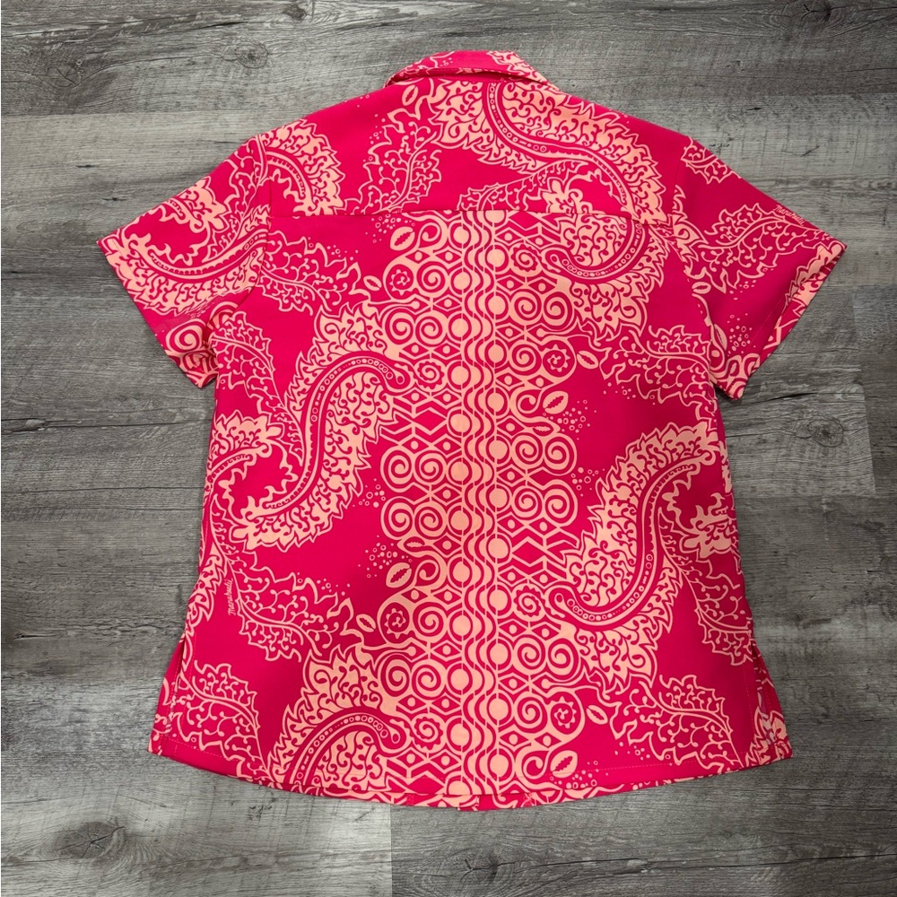 NWT manuhealii women’s pink button up - Picture 2 of 3